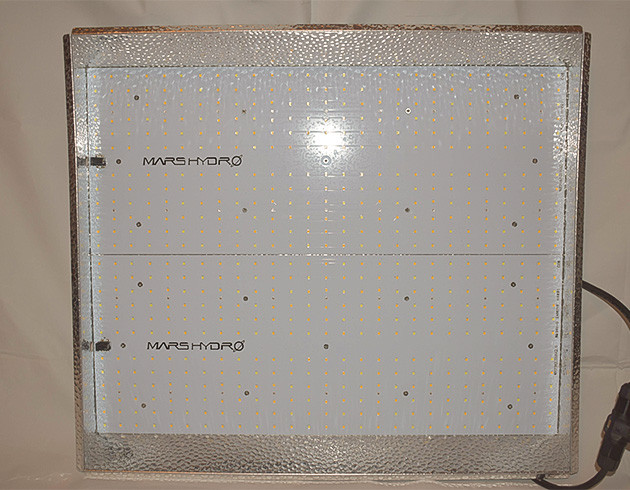 Освещение для выращивания Bruce Banner