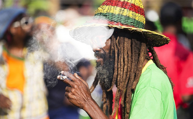 Растафарианство: каннабис как духовный элемент